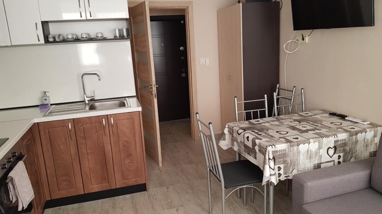 за гости ива Apartment Ruse